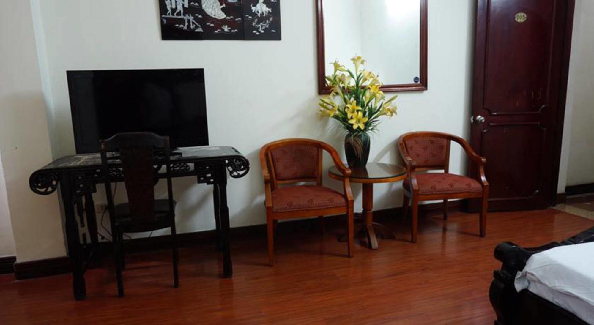 Hanoi Golden Moon Guest House & Travel エクステリア 写真