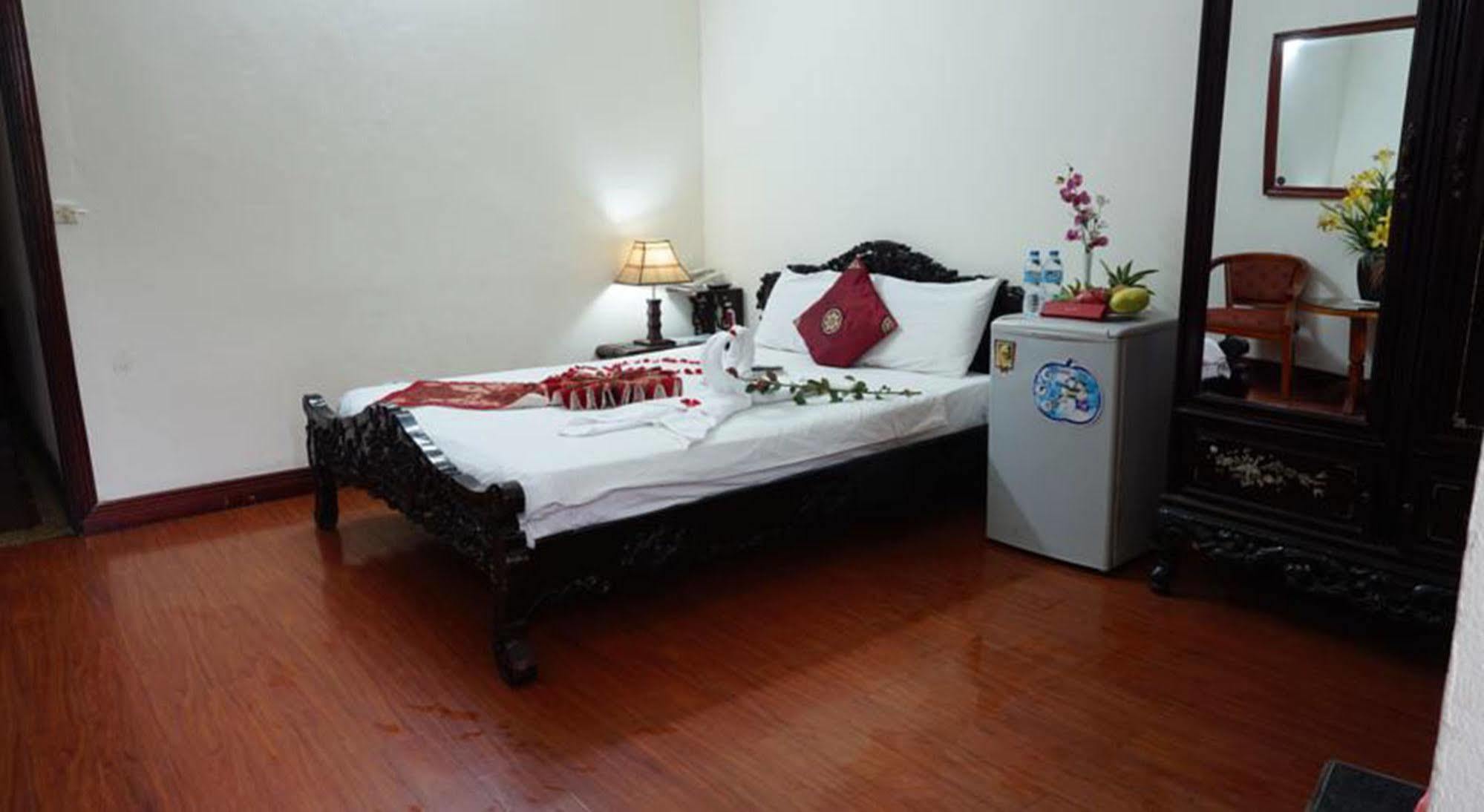 Hanoi Golden Moon Guest House & Travel エクステリア 写真